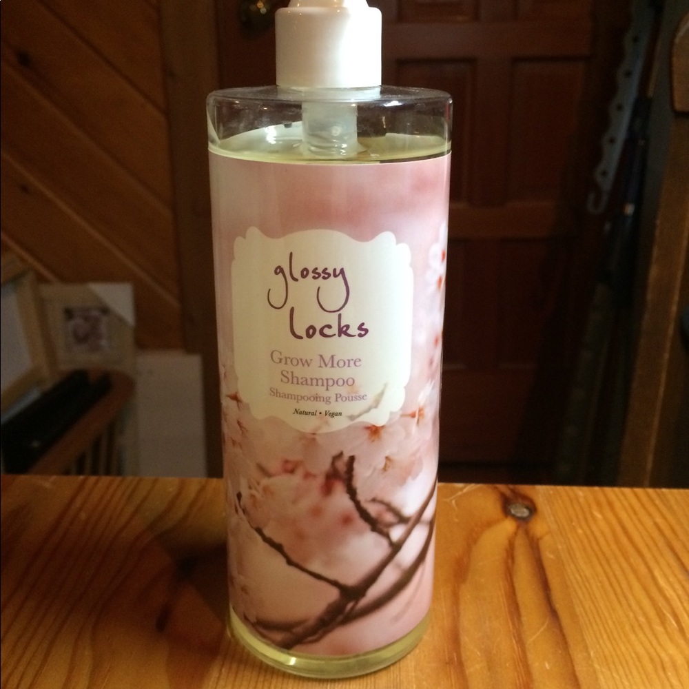 100 Percent Pure Glossy Locks grow more shampoo